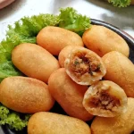 Makanan Khas Sunda Combro Dari Parutan Singkong