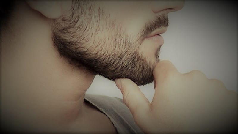 Jenggot Atau Kumis Rambut Yang Berada Di Sekitar Dagu