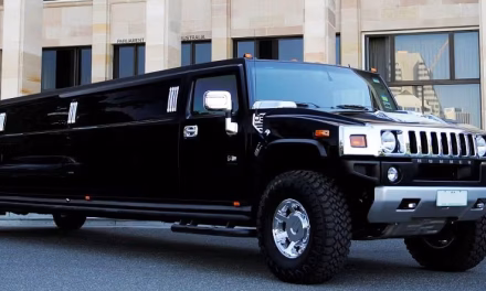 Kemewahan Limousine Sebagai Mobil Yang Unik Panjangnya