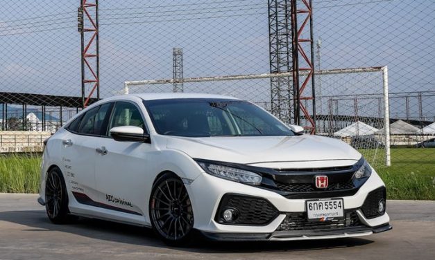 Circle Kendaraan Sedan Kelas Mewah Civic Turbo