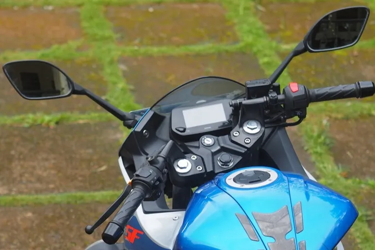 Penggerak Dan Pengarah Tujuan Kendaraan Bermotor