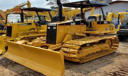 Peralatan Besar Bulldozer Kendaraan Pengangkut Barang