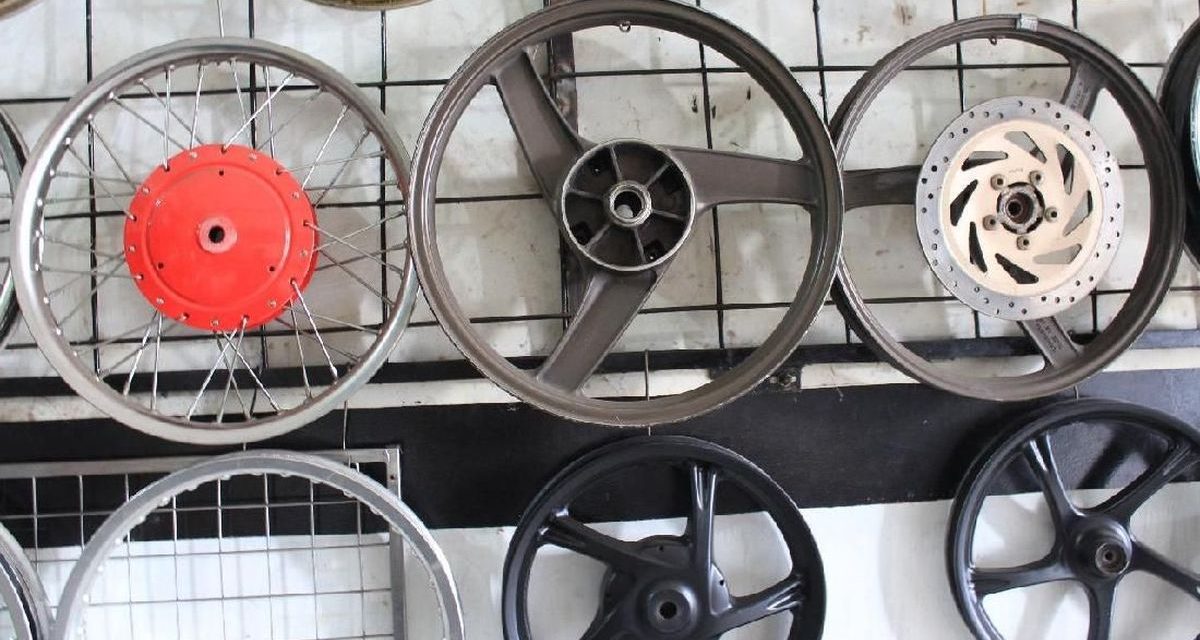 Sebuah Lingkar Motor Atau Bagian Velg Di Roda