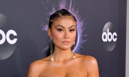Seorang Selebritis Terkenal Di Dunia Entertainment