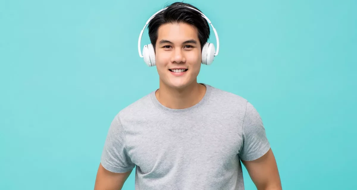 Perangkat Elekteonik Headset Yang Banyak Di Gunakan