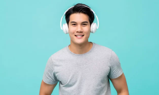 Perangkat Elekteonik Headset Yang Banyak Di Gunakan