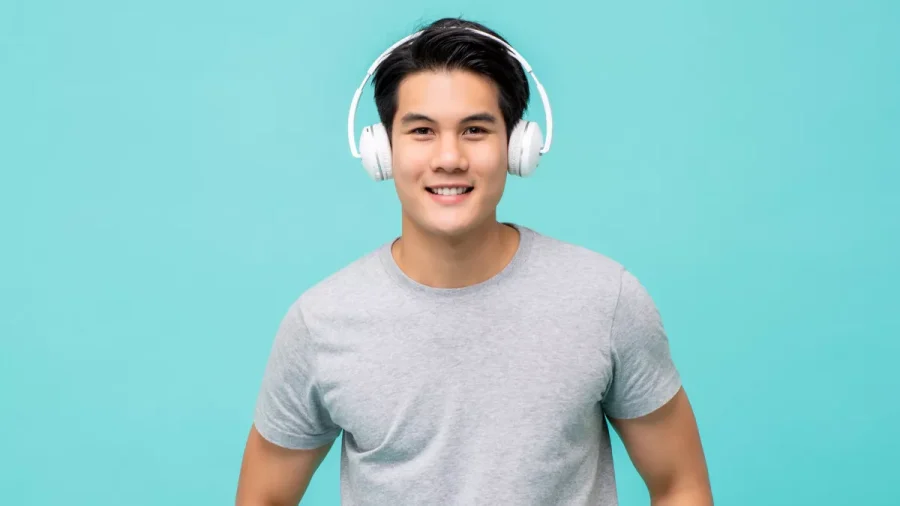 Perangkat Elekteonik Headset Yang Banyak Di Gunakan