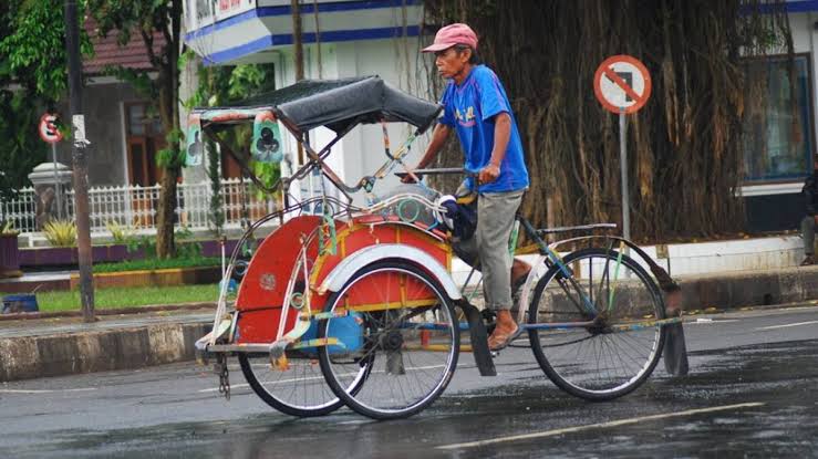 Kendaraan Tradisional Sebuah Becak Dayung