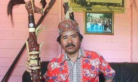 Persenjataan Budaya Dayak Sebuah Mandau Sakti