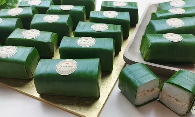 Makanan Indonesia Lemper Yang Sangat Tradisional