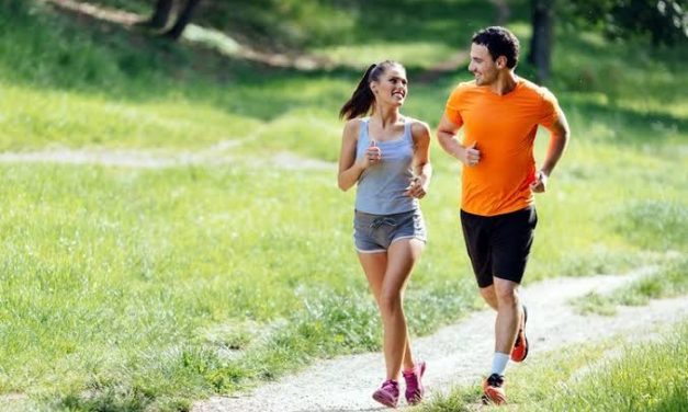 Aktivitas Olahraga Santai Jogging Berlari Ringan