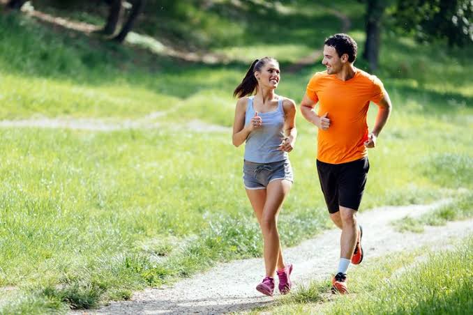 Aktivitas Olahraga Santai Jogging Berlari Ringan