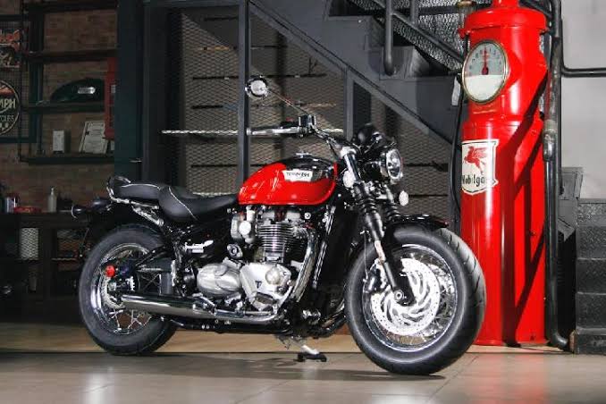 Kendaraan Bermotor Triumph Dengan Elegan Dan Unggul