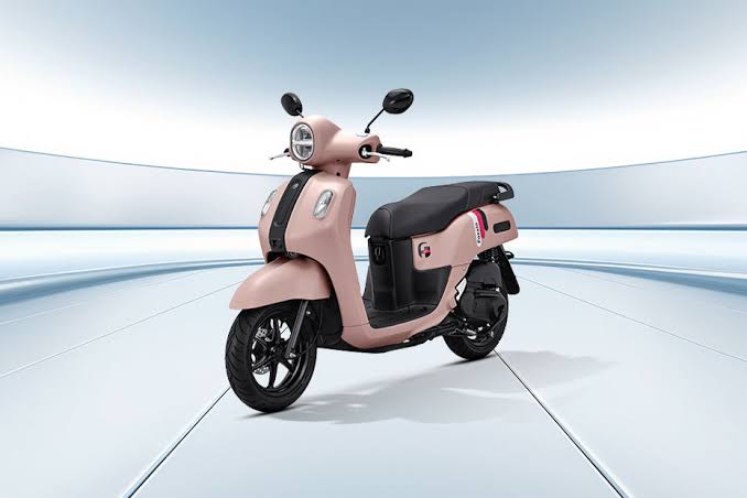 Kendaraan Brand Yamaha Sebuah Fazzio Dengan Keunggulan