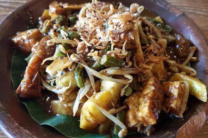Sebuah Anggota Tubuh Hewan Di Jadikan Rujak