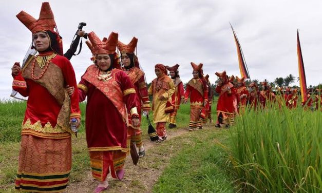 Suatu Etnis Budaya Suku Minang Di Indonesia