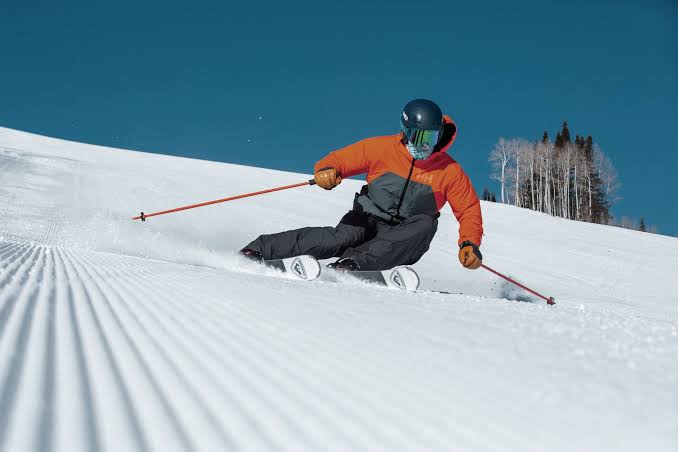 Olahraga Musiman Salju Sebuah Kegiatan Ski