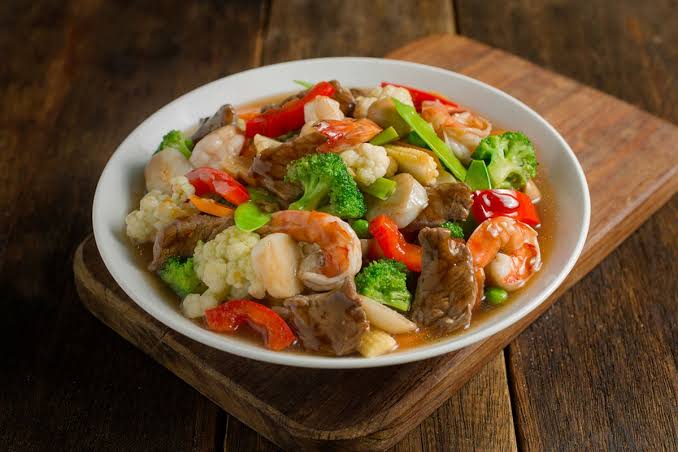 Masakan Makanan Tumis Dengan Minyak Sedikit